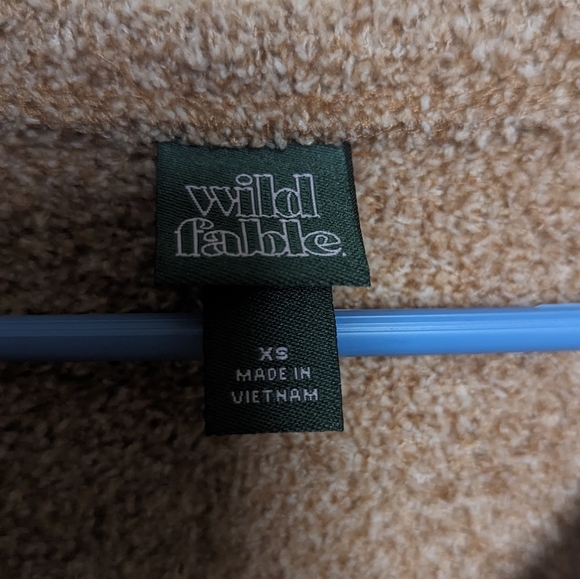 fuzzy brown cinch cropped long-sleeve - Picture 2 of 3